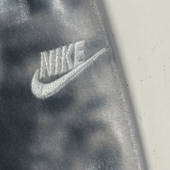 Nike Velour Tie Dye Hooded Tracksuit Gray Silver 12m NWOT - Picture 10 of 10